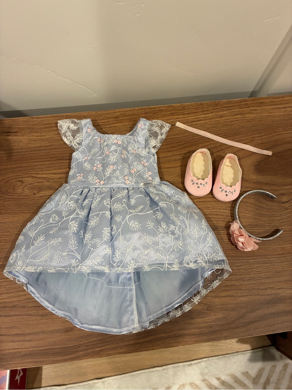 American Girl Blaire Wilson’s Bridesmaid Dress and Accessories